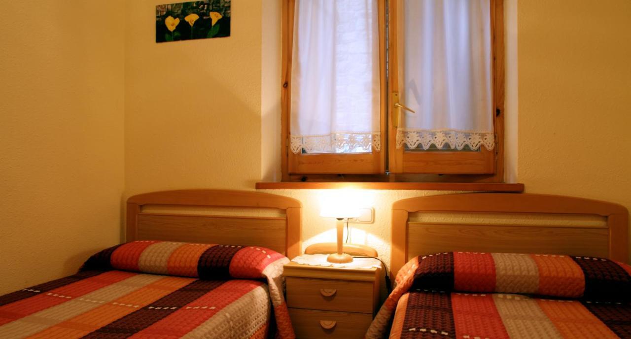 Apartaments La Llucana Barruera Pokoj fotografie